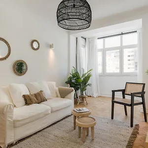  Apartment Casa Boma - Shining & Spacious With Balcony - Alvalade I